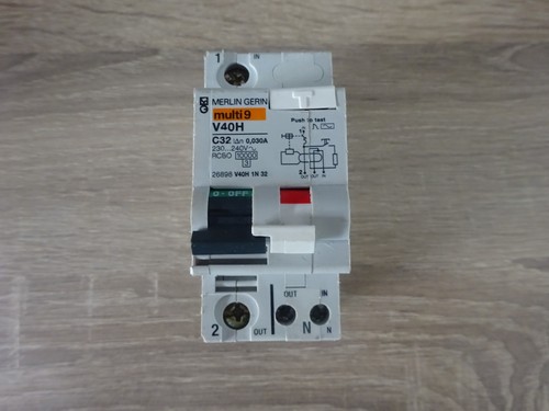 Merlin gerin c32 - 32a, v40h