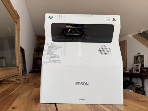 Epson 725w 4000 lumens - epson, eb-725w
