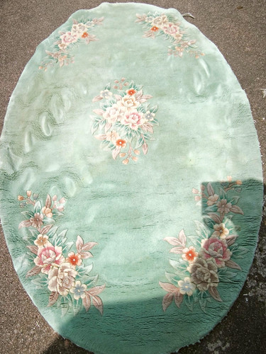 Vintage oval floral rug - oval,
