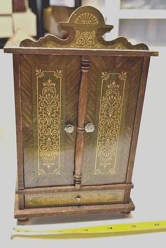 Antique victorian doll house - doll,