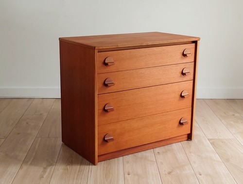 Mid century retro stag cantata - mid,