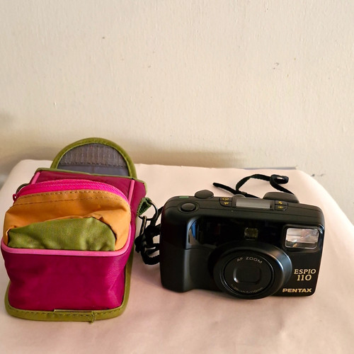 Pentax espio 110 35mm point - 110,