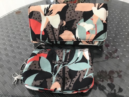 Kipling pastel lily - pastel, 2