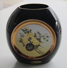 Art of Chokin glossy black posy vase with 22K gold trim. 
