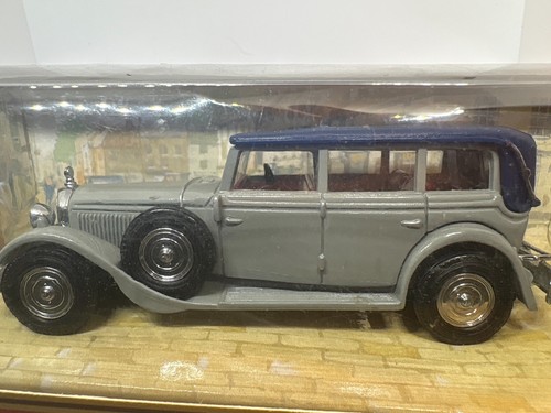 Models yesteryear y 40 - , y-40
