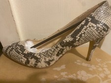 Oasis Carmen Court Shoes 41