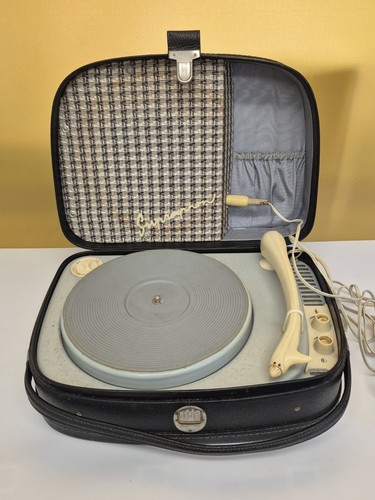 Vintage suitcase record player - suitcase,