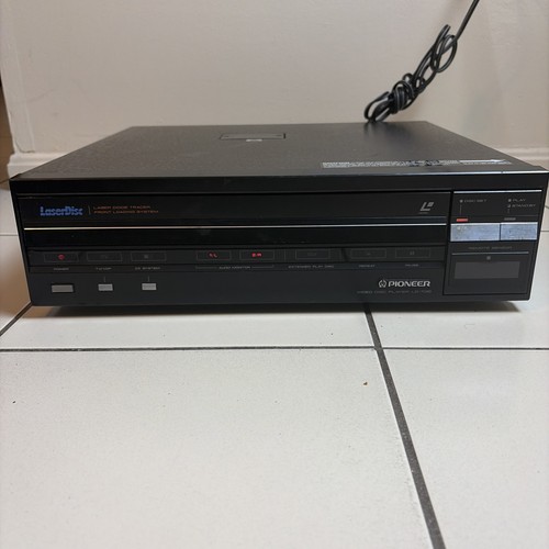 Pioneer 700 laserdisk - 12",