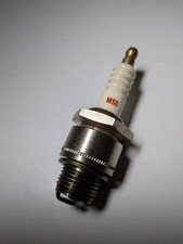 Vintage KLG Spark Plug M50
