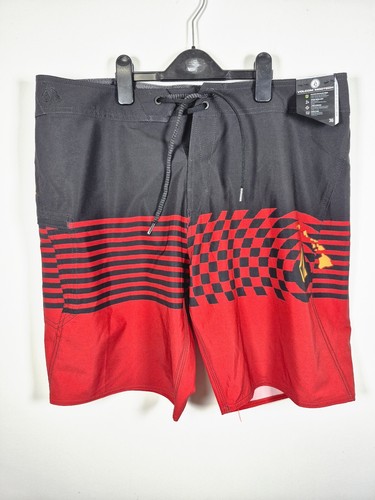 Volcom mod tech - board, shorts