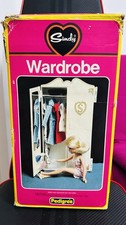 Vintage Sindy doll Wardrobe