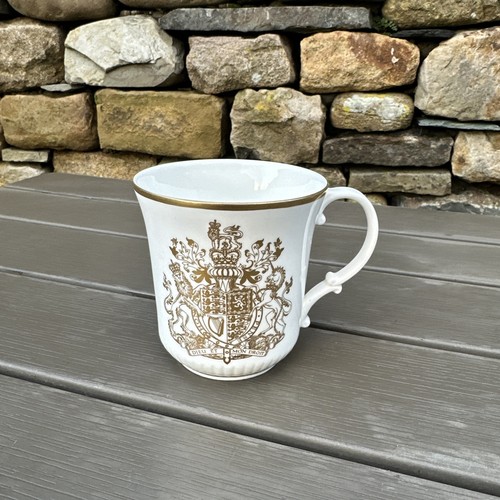 Royal doulton bone china - royal,