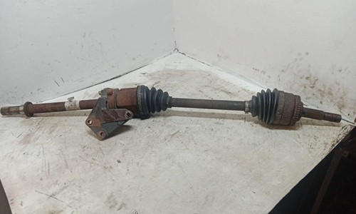 Nissan almera tino v10 drive - almera,