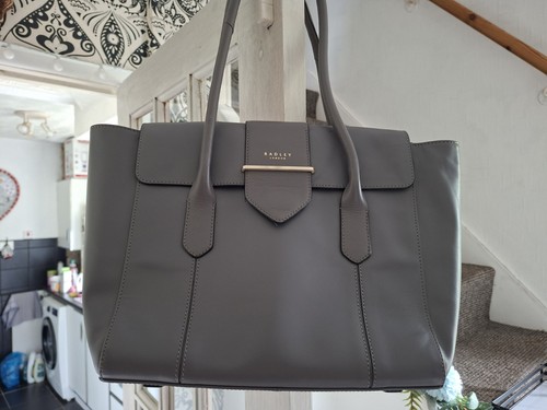 Radley palace street medium - street,