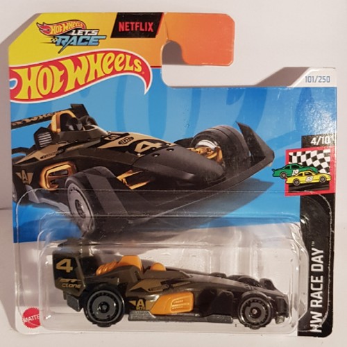 Hot wheels trac race car - hot,