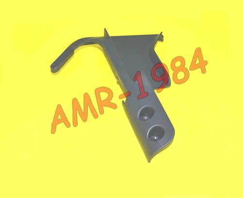 Left front fender support - left,
