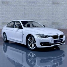 BMW 3 Series 335i F30 by Welly – 1:24 Scale Diecast Model Car White