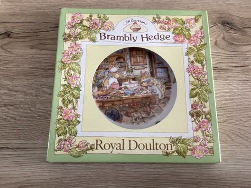Boxed bramley hedge royal - boxed,