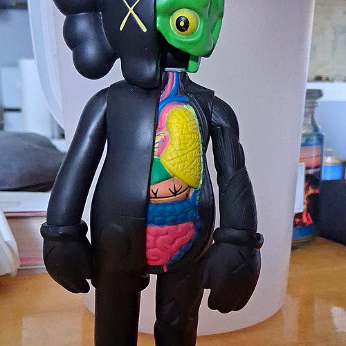 Medicom toy kaws companion - medicom,