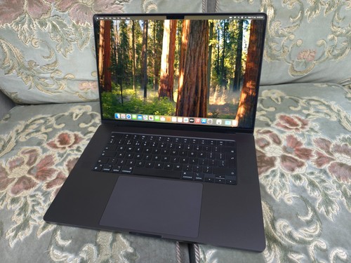 Apple macbook pro m4 max - macbook,