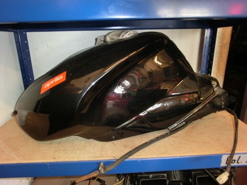 Aprilia rsv 1000 tank from - tank,