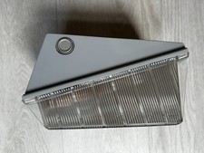 COUGHTRIE BULKHEAD PE10 LIGHT FOR 100W BC LAMP - GREY - POLYCARBONATE COVER IP64