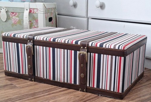 Large striped lidded vintage - striped,