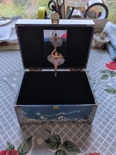 Vintage Musical Ballerina