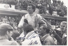 SIGNED JACKIE OLIVER ORIGINAL PERIOD PHOTOGRAPH FOTO AUTOGRAPH LE MANS 1969 GT40