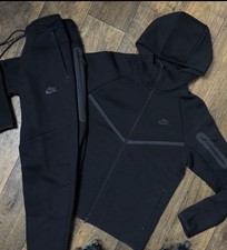 Nike Men's Tech Fleece