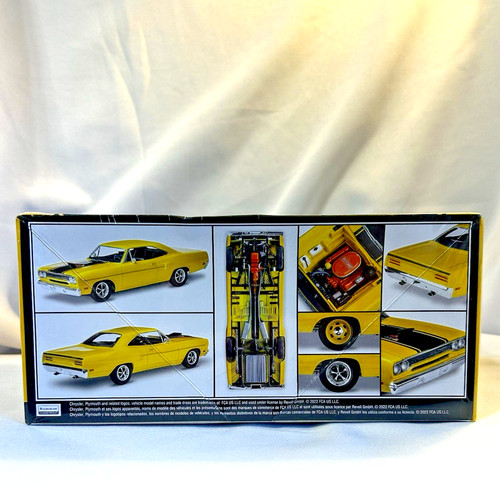 Revell plymouth 1970 road - revell,