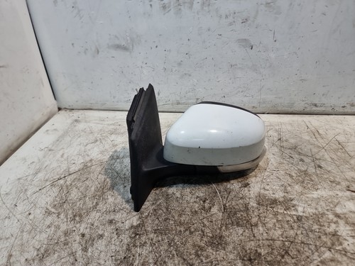 Ford focus wing - ford,