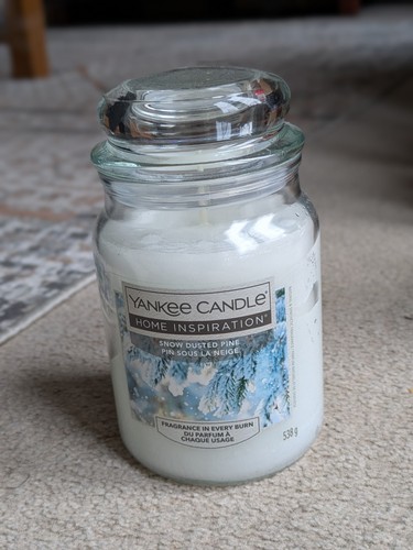 Yankee candle scented jar - -,