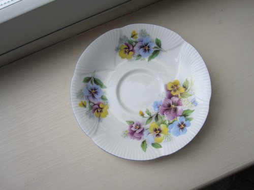 Royal albert bone china - royal,