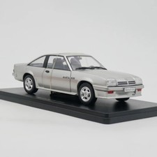 1:24 Opel Manta B GSi Model Car with special Features