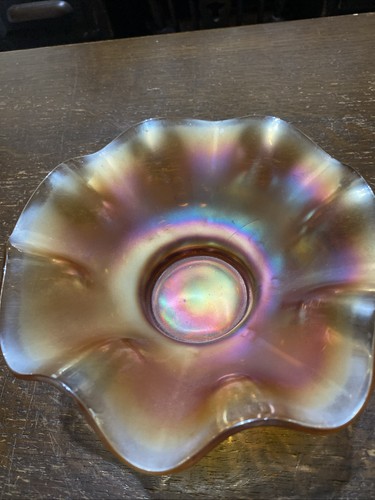Very old fluted irredescent - fluted,