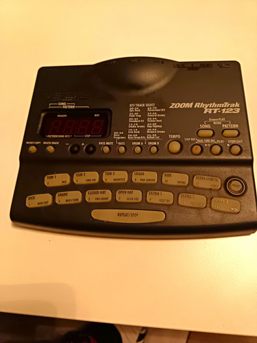 Zoom rhythmtrak 123 digital - zoom, rt-123