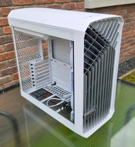 Fractal design torrent compact - design,