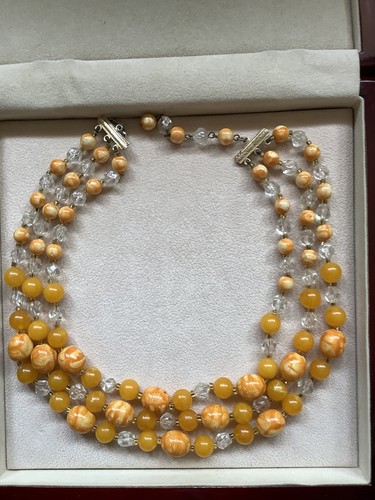 Vintage strand plastic chain - plastic,