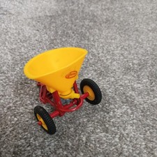 Vintage Britains Farm No 9558 Vicon Fertilizer Vari-Spreader 1:32 