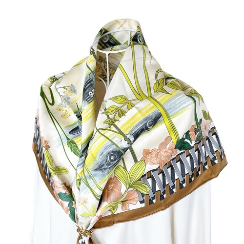 Rare vtg hermes - 90, silk