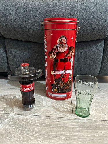 Christmas santa coca cola tin - cola,