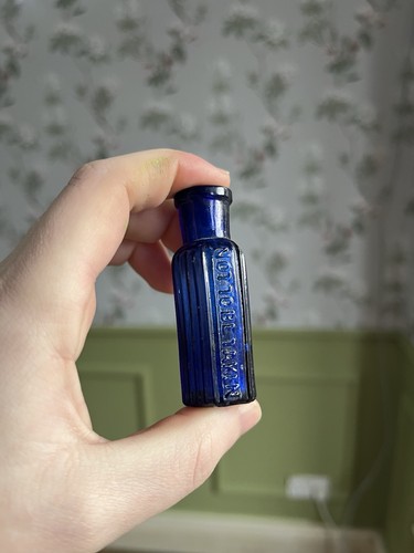 Extremely small blue - small, glass