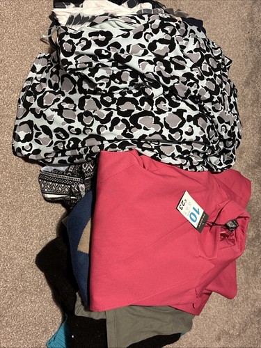 Women clothes bundle item - clothes,