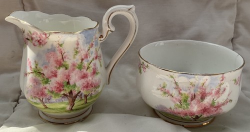 Vintage royal albert bone - royal,