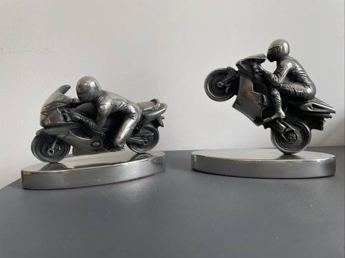 Compulsion gallery resin - gallery,