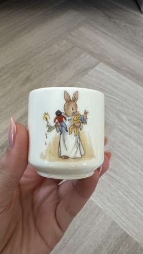 Royal doulton bunnykins egg - royal,