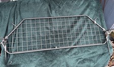 Ford Focus Estate Travall Dog Guard (2005-2010)