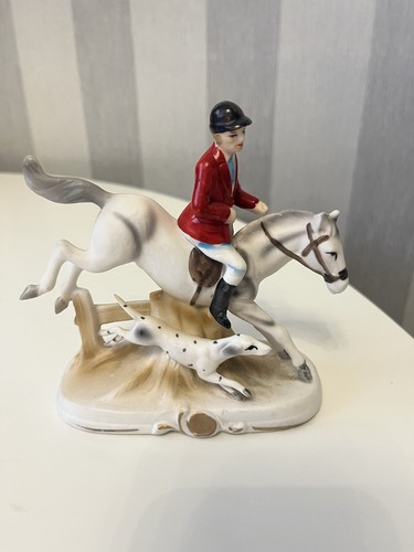 Vintage fox hunting - fox, porcelain