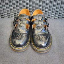 Classic Dr. Martens 8065